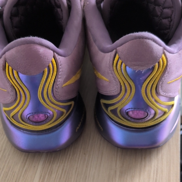 LeBron James "Purple Rain" Athletic Nikes - Picture 2 of 14